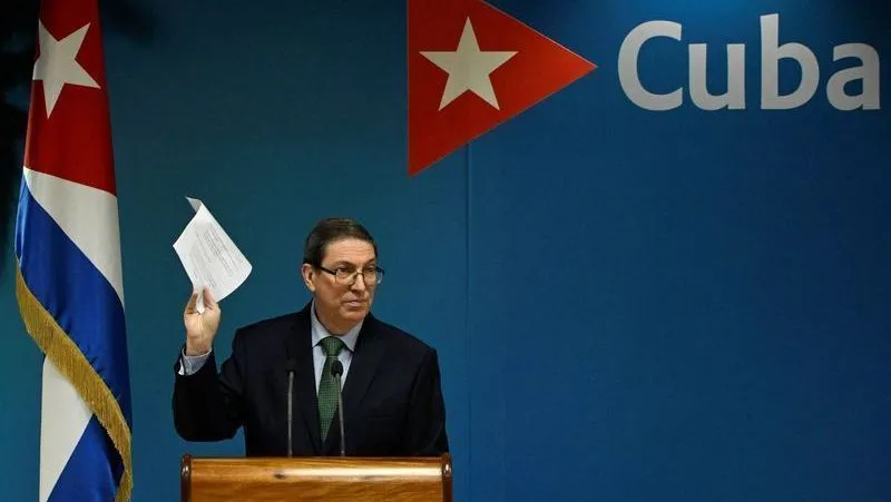 Chanceler de Cuba nega negociações com EUA e critica bloqueio